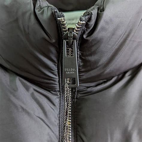 Жилетка Prada, цена 2800 грн — Prom.ua (ID#1709056919)