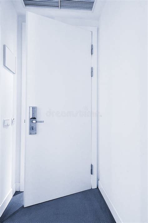 White Hotel Room Open Stock Image Image Of Modern Hotel 31018501