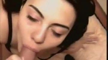 Amateur Vrouw Speelt En Neukt Voor De Camera PORNDROIDS