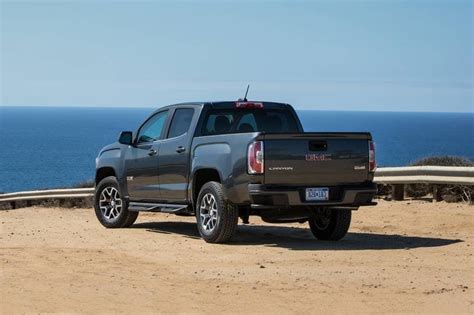 2020 GMC Canyon Pictures - 130 Photos | Edmunds