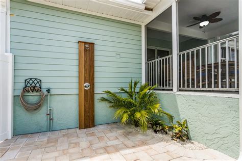 Royal Palm | Anna Maria Island Home for Rent – Anna Maria Life Vacation
