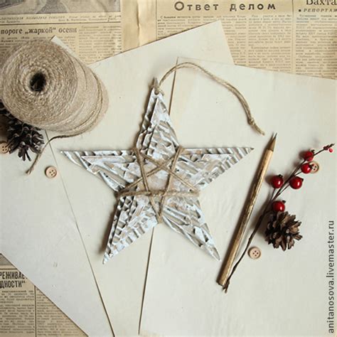 Винтажная звезда из гофрированного картона - подвеска для елочки