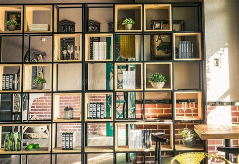 Стеллаж для разделения пространства на зоны (кафе, бары) R49-121