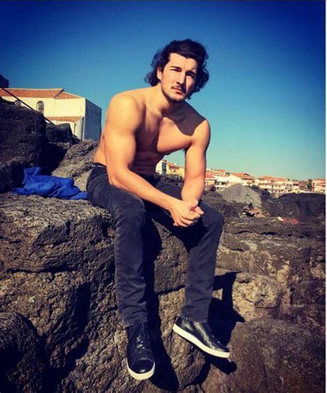 Andrea Preti Le Foto Piccanti Del Naufrago Dell Isola 2016 Gay It