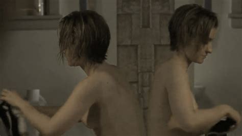 Naked Allison Mack In Marilyn