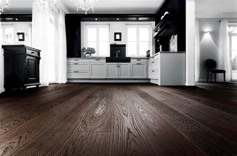 Напольное покрытие черного цвета в интерьере (71 фото) - красивые ...