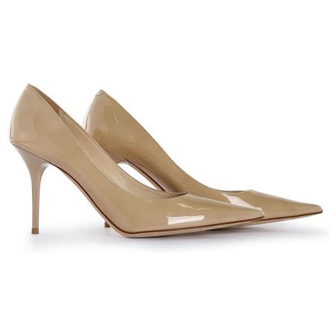 Jimmy Choo Nude Patent Leather Pointy Toe Agnes Pumps Beige Ref