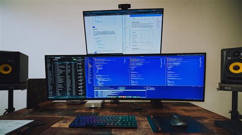 How To Create A Ergonomic Workstation With Stacked Monitors Humanscale