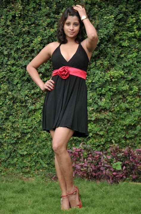 Nadeesha Hemamali Hot Photos