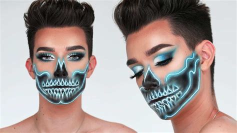 DIY Skeleton Makeup: The Terrifyingly Beautiful Halloween Trend