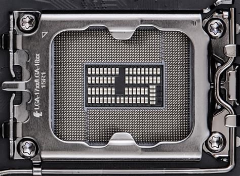 Появилось изображение сокета LGA 1700 для процессоров Intel 12-го поколения