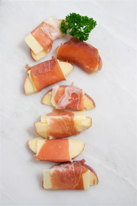 Prosciutto Wrapped Apple Bites