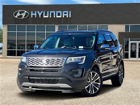 Pre Owned 2017 Ford Explorer Platinum 4 Door Suv In Granbury Hga75288h Shottenkirk Ford Granbury