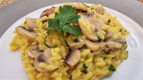 This Risotto Alla Milanese With Mushroom Is Very Easy To Make Youtube