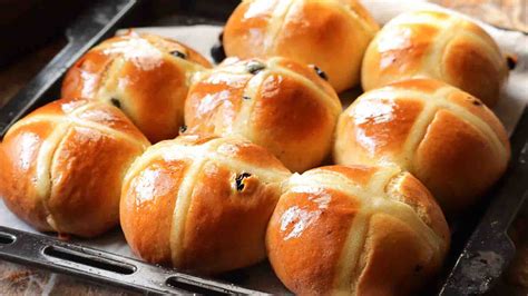 Soft Hot Cross Buns Recipe DIY Joy