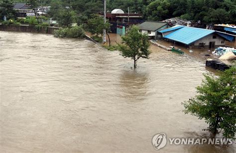 물바다가 된 곡성 침곡마을 연합뉴스