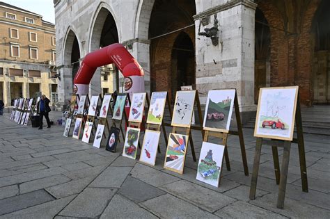 La Pittura Incontra Le Auto D Epoca Sabato Verr Scelto Il Manifesto