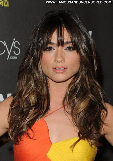 Crystal Reed Brunette Sexy Posing Hot Celebrity Babe Hot Celebrity Posing Hot Actress Cute