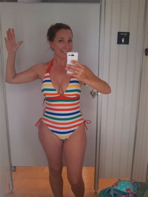 Es Gibt Nichts Sexier Als Eine Frau In Einem Badeanzug Pt Porno Bilder Sex Fotos Xxx