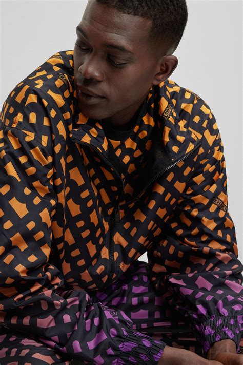 Мужская ветровка с узором BOSS x Khaby BOSS 50493302;834 — Ultrashop