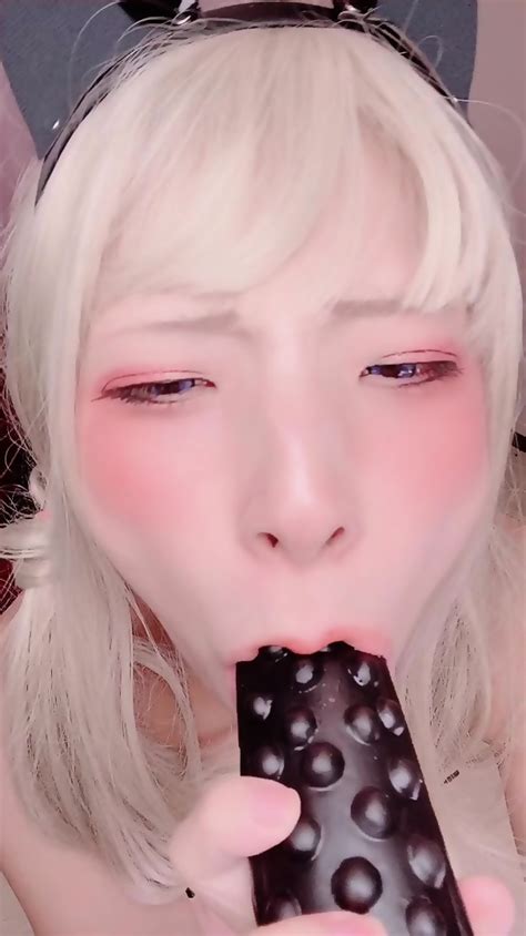Comonun Dildo Blowjob Ahegao
