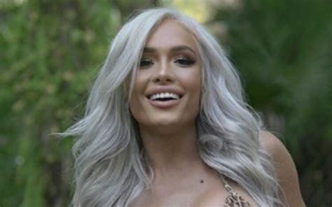 Hot Sexy New Scarlett Bordeaux Bikini Pics