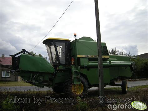 Kombajn John Deere 1075 - foto #93025 - Galeria rolnicza agrofoto