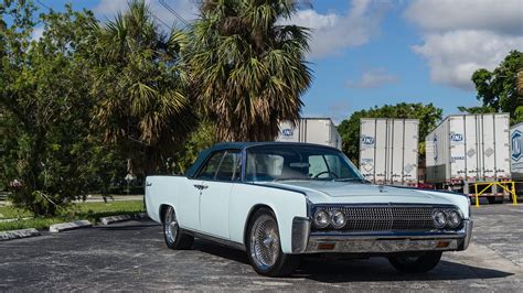 1963 Lincoln Continental Convertible at Kissimmee 2018 as T38.1 - Mecum Auctions