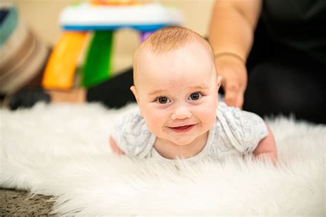 Tummy Time Papilio