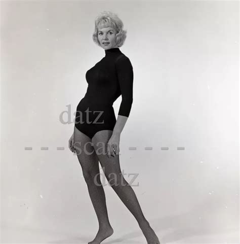 S Negative Gorgeous Nude Blonde Pinup Girl Grace Andrews Cheesecake