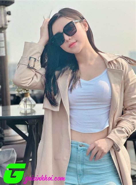 Qu Nh Kool Hot Girl Di N Vi N G Y Th Ng Nh V I G Ng M T P V Th N H Nh B C L A