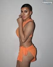 Laura Govan Nude Sexy Collection Revealed AZNude