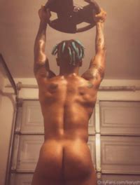 Wrestling Wrestlers Butts Tights Down Ass Mooning Trunks Down