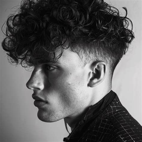 10 Best Curly Hairstyles for Medium Hair for Men – VAGA men's magazine