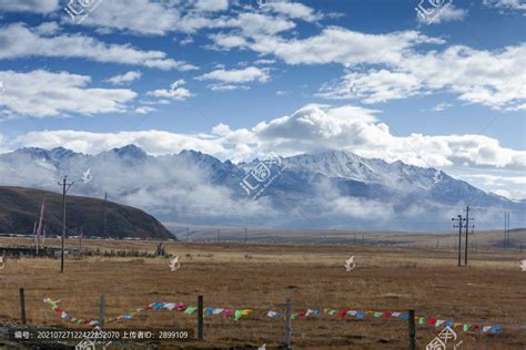 蓝天白云雪山山脉自然风光高原平原自然风景摄影素材汇图网