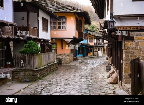 Geschichte etara -Fotos und -Bildmaterial in hoher Auflösung – Alamy