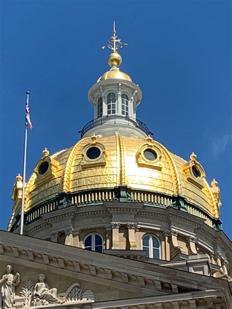 Historic news archives from the Des Moines Register 9