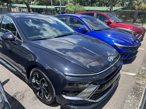 Can You Rent a Car with Cash? At StarCar Rent a Car in Tampa, You Can