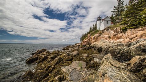 Tips for Visiting Acadia National Park in the Fall - Getaway Couple