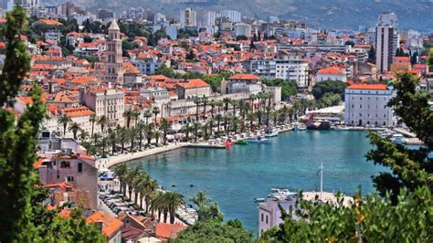Split Cruise Port Guide (2025): Diocletian’s Palace, Beaches & Tours