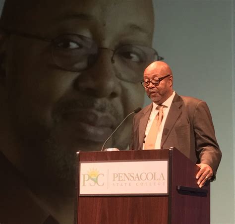 Journalist Leonard Pitts Urges Student Political Involvement Ecorsair