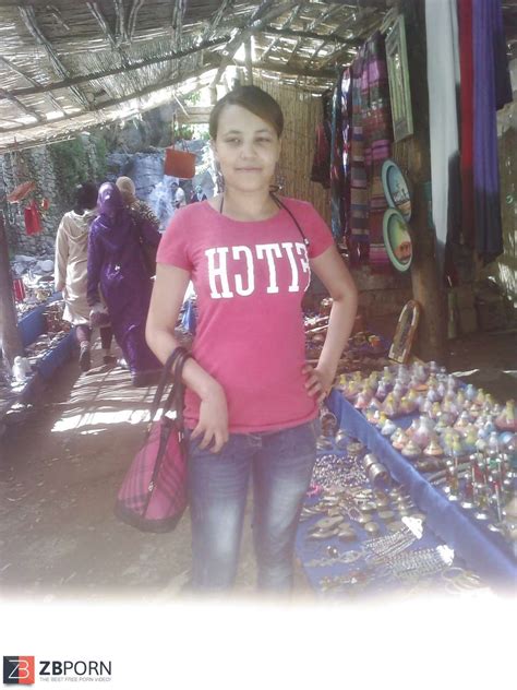 Arabe Beurette Tres Coquine ZB Porn