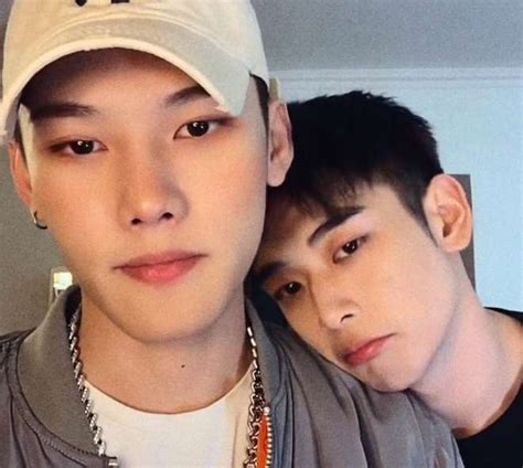 Cặp hot boy Trung Quốc được nhiều người Việt follow và phát ngôn sốc Fan Việt Nam thì không cần