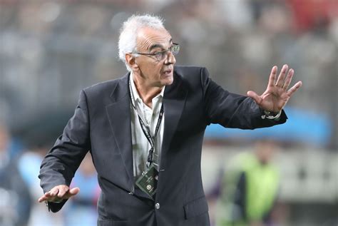 Jorge Fossati anunciará lista de convocados extranjeros para la Copa