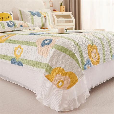 Chiffon Ruffles Sandwich Cotton Bed Spread And Pillowcase Lovely