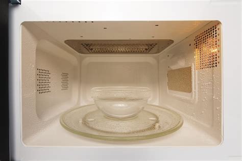 Микроволновая печь Gorenje MO17E1W – купить в Киеве | цена и отзывы в MOYO