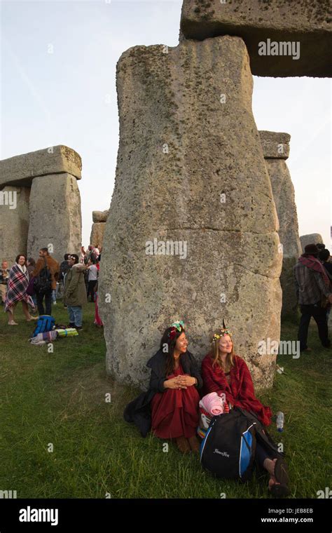 Stonehenge Ancient Prehistoric Site Place Of Worship And Celebration