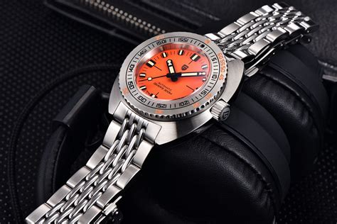 The Pagani Design PD-1719 - A Homage Watch That Delivers on Style and ...