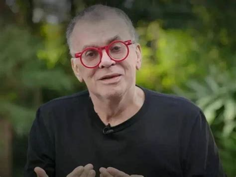 Walcyr Carrasco manda recado para homofóbicos após beijo gay em Terra e Paixão O TEMPO