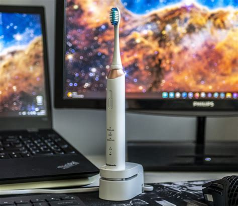 Ревю: Panasonic EW-DC12 – технологична грижа за оралното здраве | Today ...